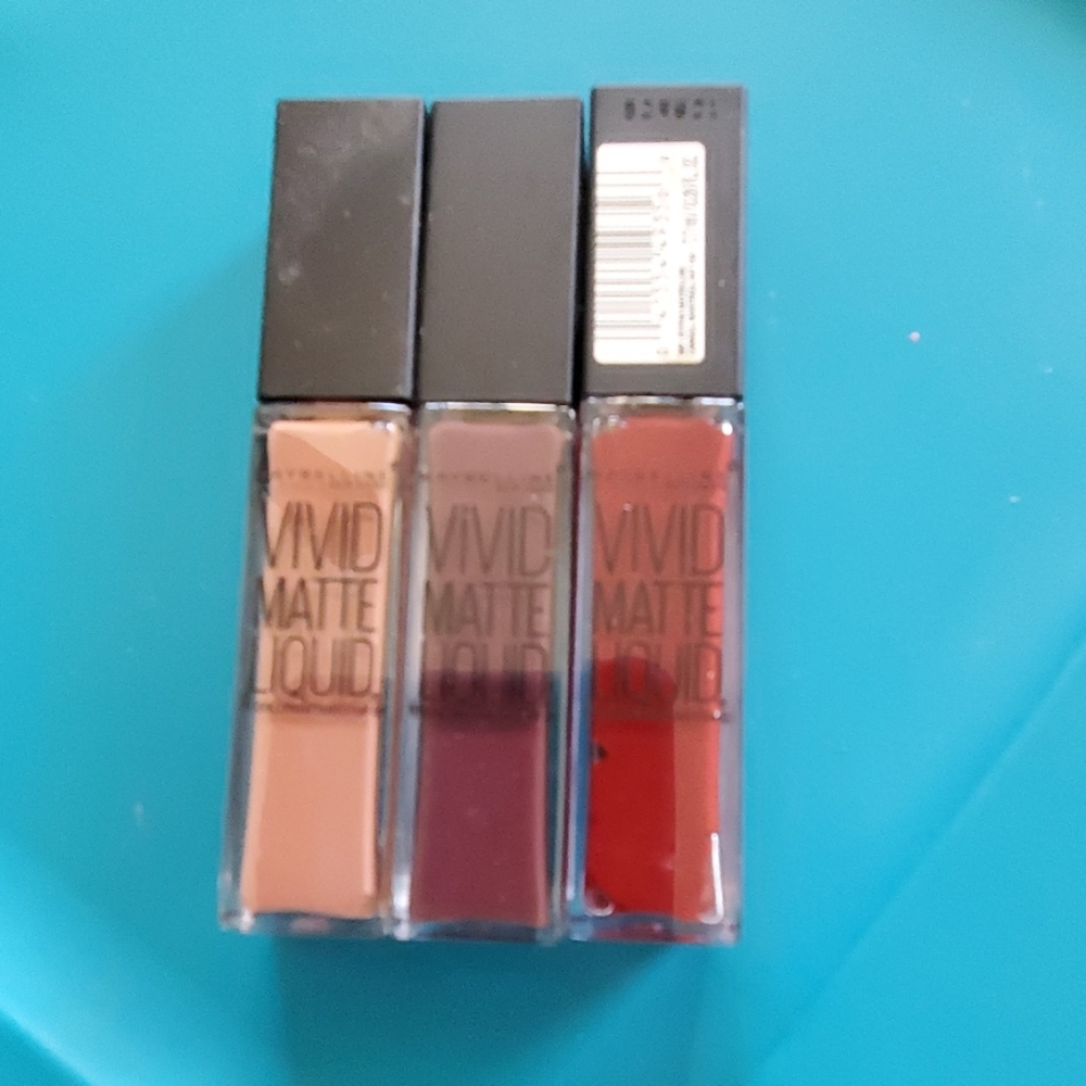 Maybelline vivid matte